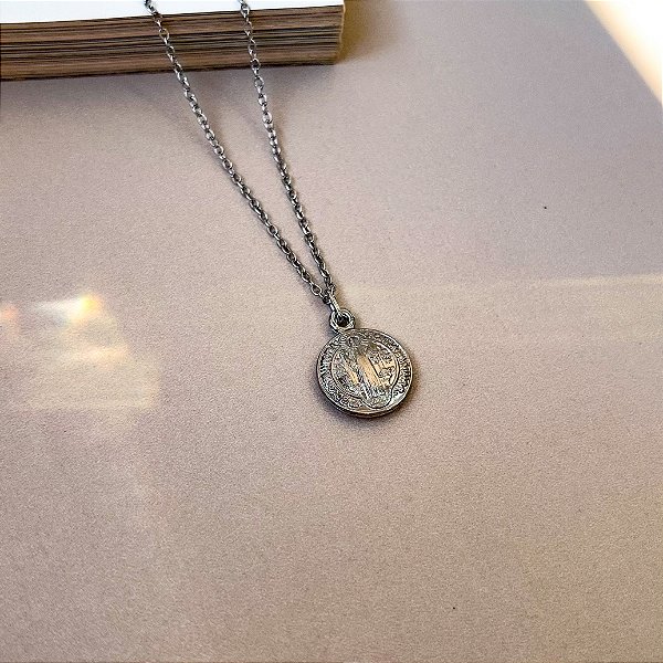 Colar com Medalha de São Bento Abaulada em Aço Inox