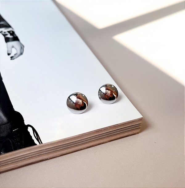 Brinco de Semi Círculo Abaulado em Aço Inox