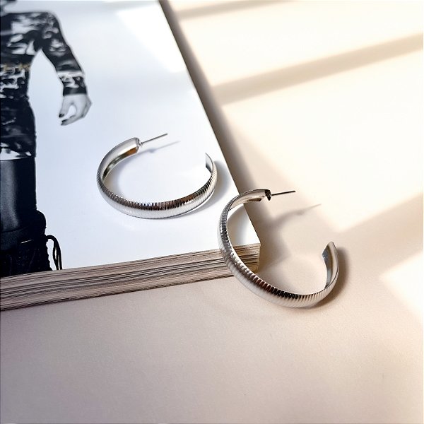 Argola Riscada em Aço Inox