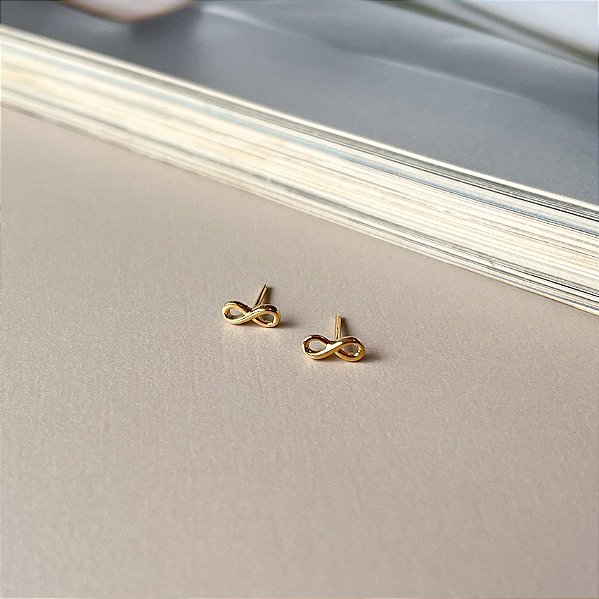 Brinco Símbolo do Infinito Folheado a Ouro