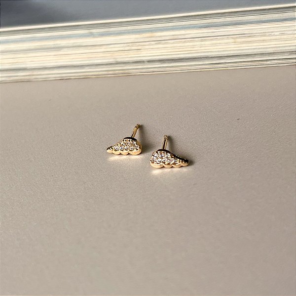 Brinco Asa Cravejada com Zircônias Folheado a Ouro