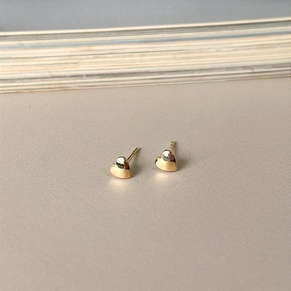 Brinco Coração Liso Folheado a Ouro