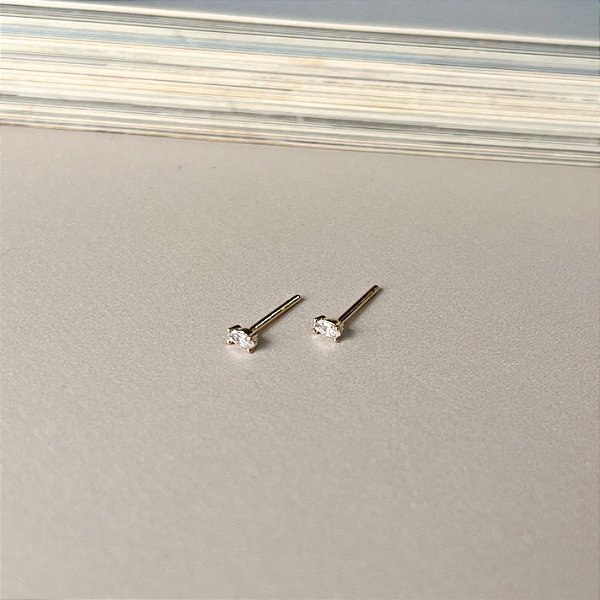 Brinco Ponto de Luz Oval Folheado a Ouro