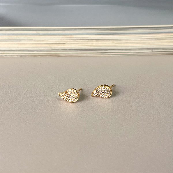 Brinco de Gota Cravejado com Microzircônias Folheado a Ouro