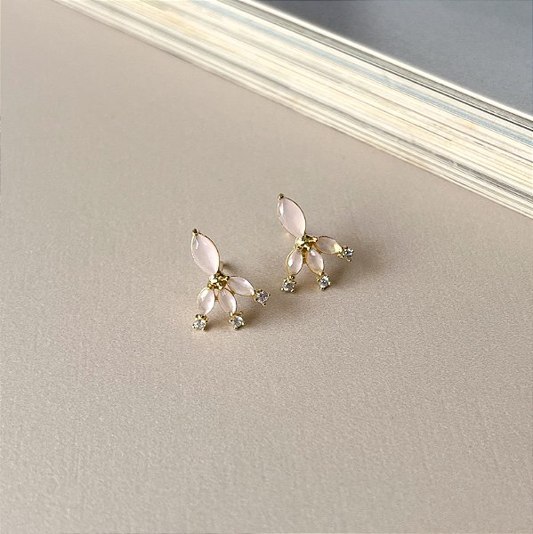 Brinco Navete Cravejado com Zircônias Folheado a Ouro - Rosa Claro