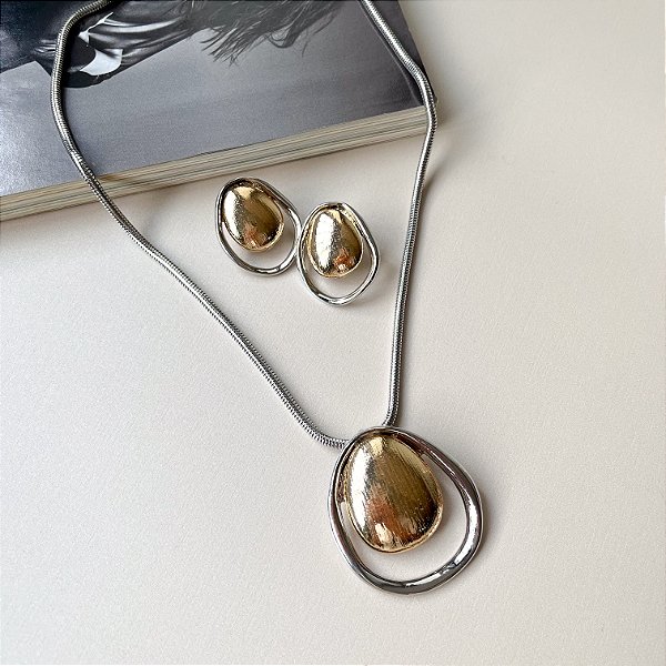 Conjunto Oval Brinco e Colar Mix de Banhos