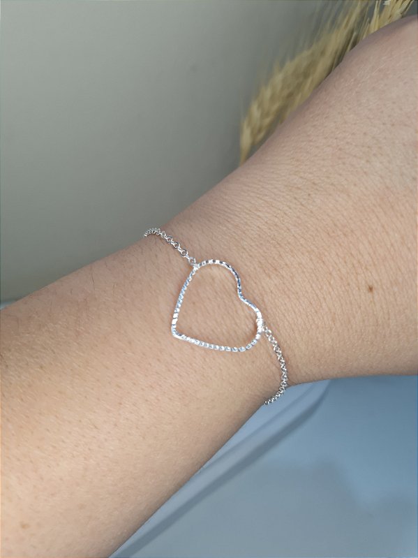 Pulseira coração vazado prata