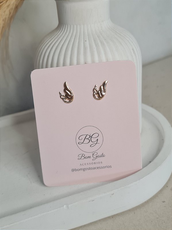 Brinco de asa dourado
