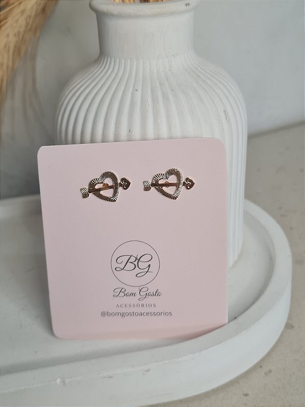 Brinco Coração Flecha Dourado