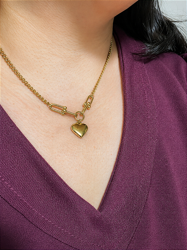 Colar dourado com corrente e corações Aço Inox