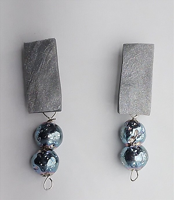 Brinco Prata e Pedra Vulcanica Retangular