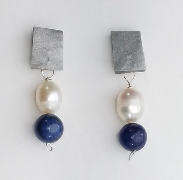 Brinco Prata Perola e Lápis Lazúli pequeno
