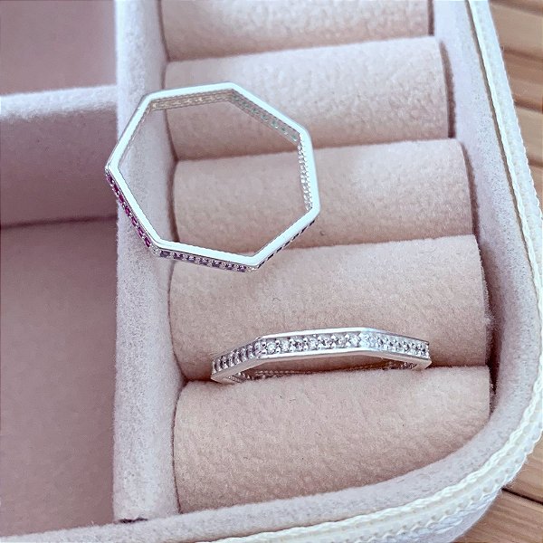 Anel Hexagonal Cravejado Cristal - Prata 925