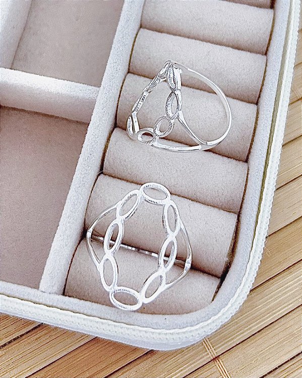 Anel Círculo c/ Elos Vazados - Prata 925