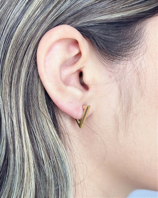Brinco Argola Triangulo 1,5cm - Banho de Ouro 18k