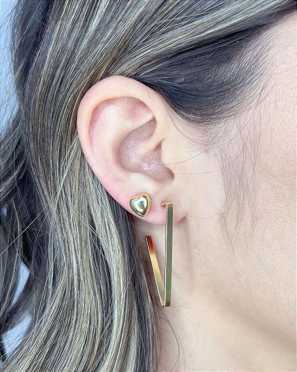 Brinco Coração Fofo 0,8cm - Banho de Ouro 18k