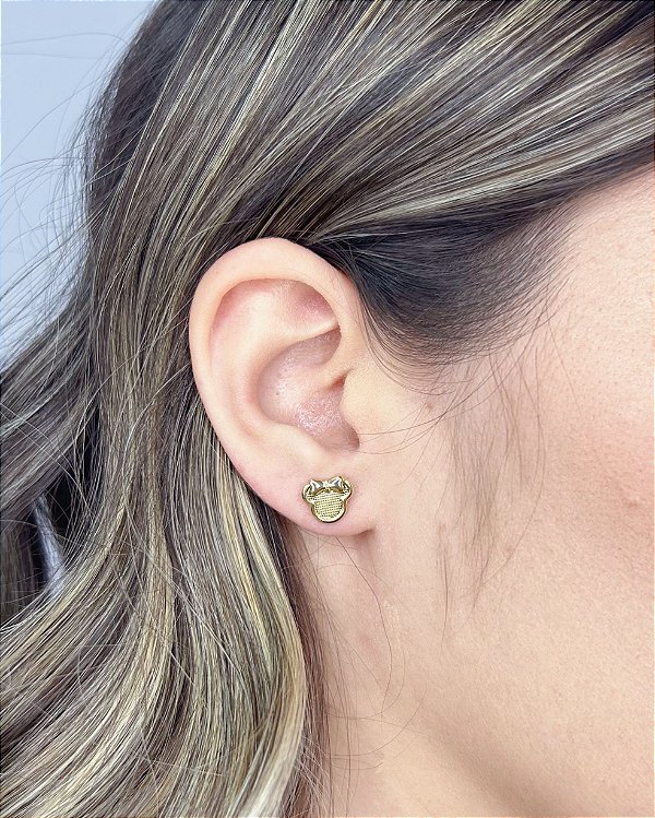 Brinco Personagem c/ Laço 1cm - Banho de Ouro 18k