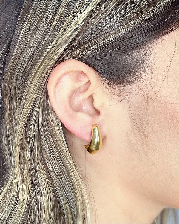 Brinco Meia Argola Lapidada 1,9cm - Banho de Ouro 18k