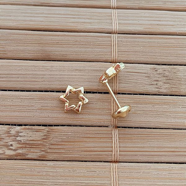 Brinco Infantil Estrela Vazada - Banho de Ouro 18k