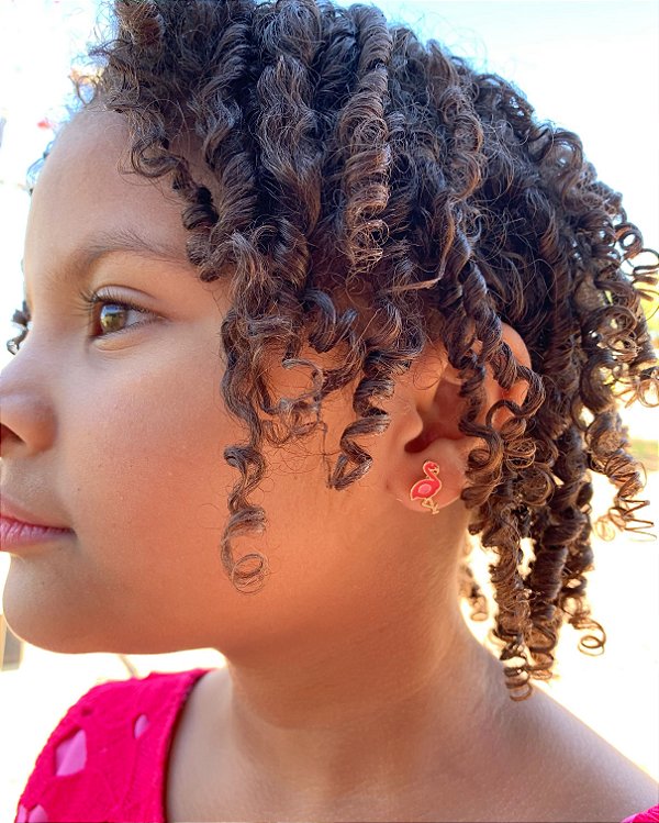 Brinco Infantil Flamingo Resina Rosa - Banho de Ouro 18k