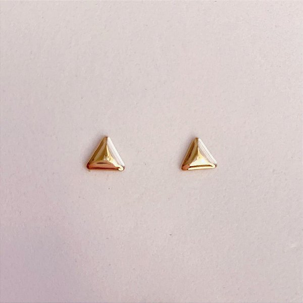 Brinco Mini Triangulo 0,4cm - Banho de Ouro 18k