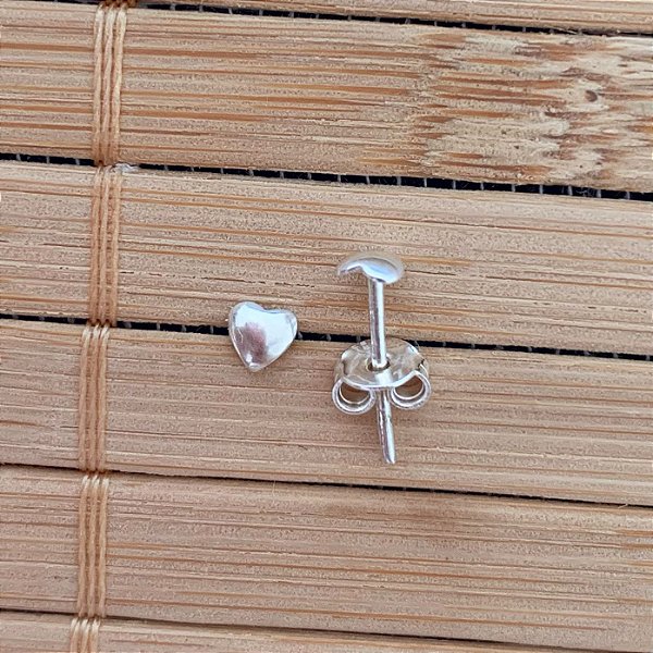 Brinco Mini Coração 0,4cm - Prata 925