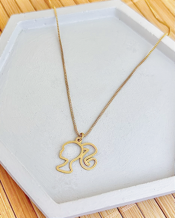 Colar Silhueta Barbie 45cm + 4cm de extensor - Banho de Ouro 18k