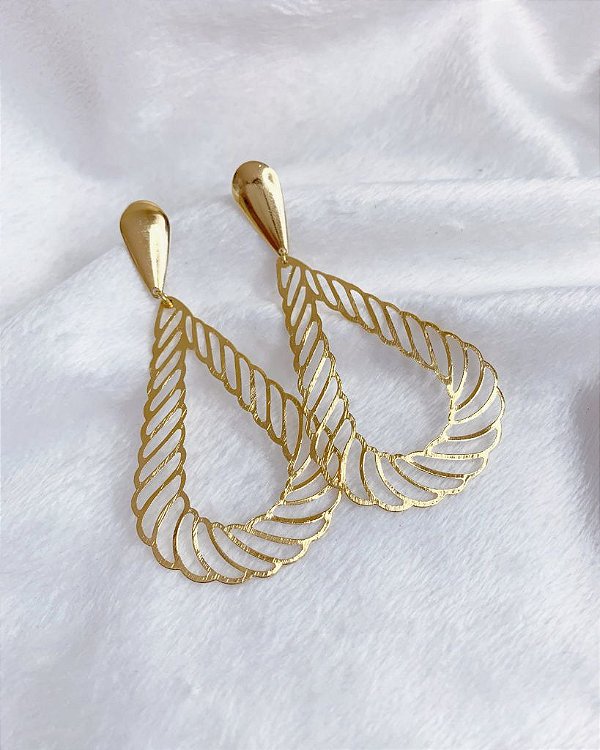 Brinco Gota Grande Vazada 8cm - Banho de Ouro 18k