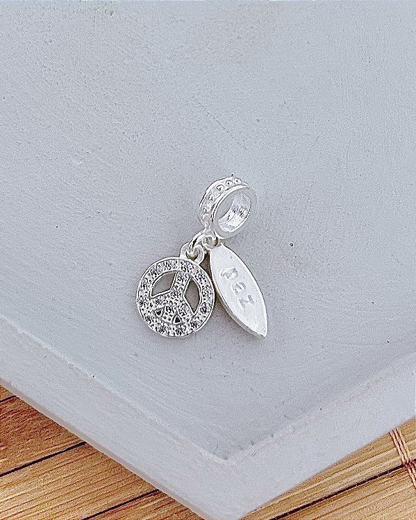 Berloque Simbolo da Paz Cravejado c/ Plaquinha Paz - Prata 925