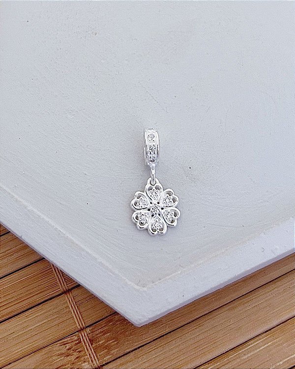 Berloque Margarida Cravejada - Prata 925