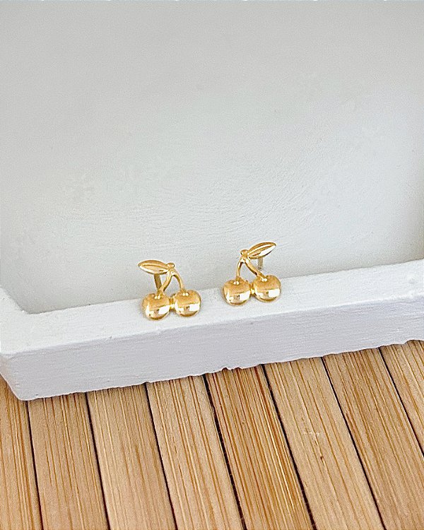 Brinco Infantil Cereja Lisa - Banho de Ouro 18k