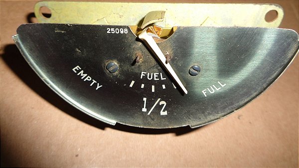 Plymouth Deluxe 1950 - Marcador de Combustivel Gasolina Novo