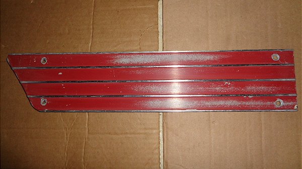 Sp2 - Friso Paralama Dianteiro Esquerdo Para Restauro