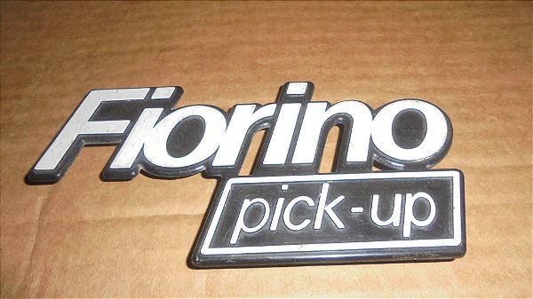 Fiat 147 Fiorino Pickup Emblema Original Tampa Traseira Novo