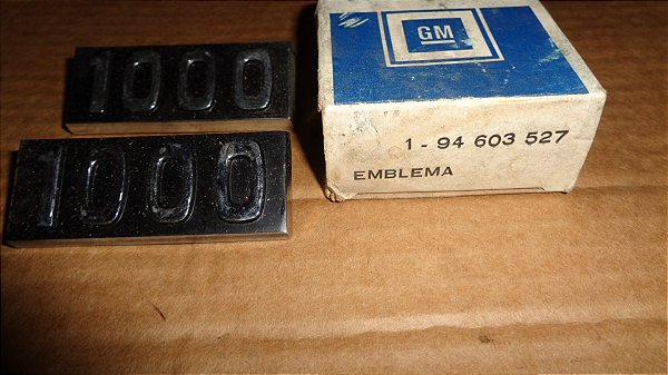 D10 C10 VERANEIO Par Emblema 1000 Original do paralama Novo