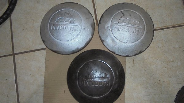 Plymouth 1937 - 3 Calotas Originais Usadas