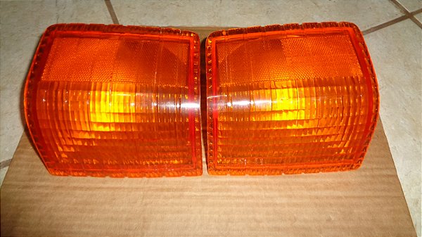 Opala 80_87 D20 - Par De Pisca Seta Lanterna Novas cor Ambar