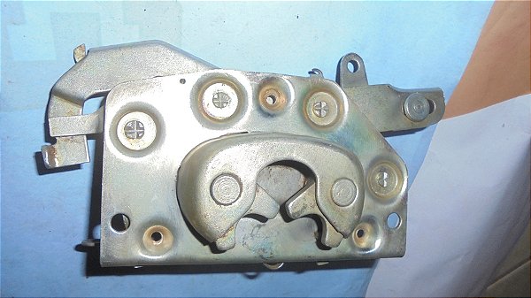 F100 F1000 F4000 72 a 92 - Fechadura Da Porta Esquerda NOVA
