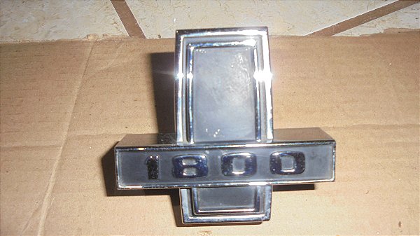 Doginho Polara 73_81 - Emblema 1800 da grade Novo Original