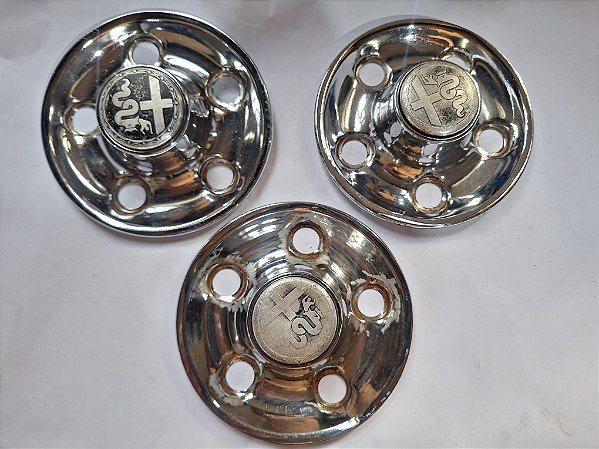 Alfa Romeo 2300 - Jg com 3 Calotas Originais em bom estado