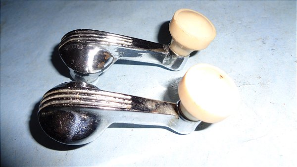 Chevrolet 41 _48 Par Manivela Quebravento Original Perfeita Metal (Usado)