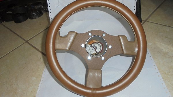 Passat Fusca Volante Esportivo 280mm Courino Novo Sem Botão