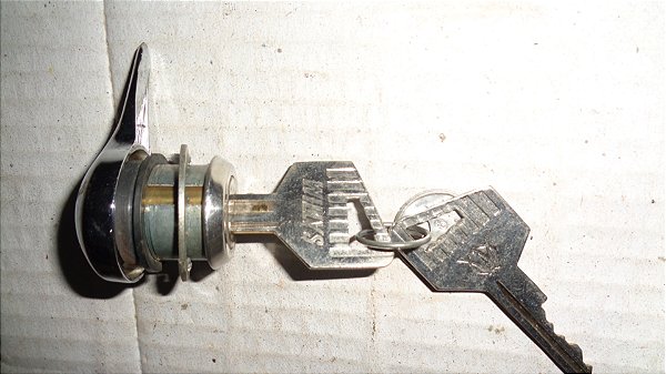 Aero Willys - Cilindro Fecho Miolo Do Porta Luvas Novo Original