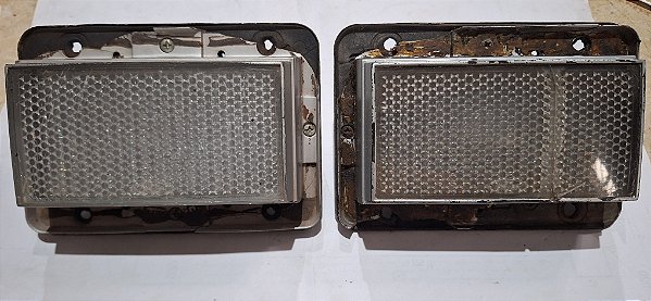 Galaxie Landau LTD 81_83 - Par de luz de ré do painel traseiro