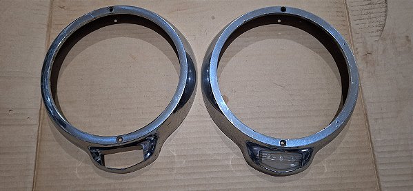 Studebaker 47_49 - Par De Aro Moldura Do Farol Original