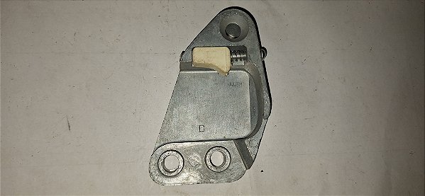 F100 F350 F600 62_71 - Batente Da Fechadura Da Porta direita