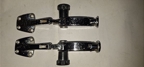 SP2 - Par de trinco do vidro basculante lateral traseiro original VW