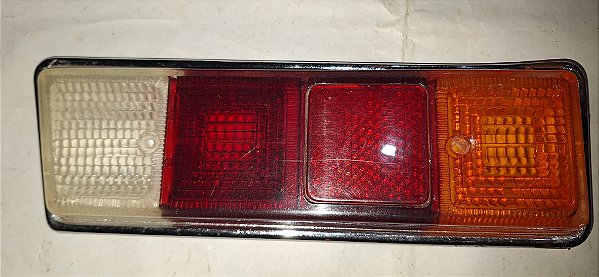 Zé Do Caixão - Lente Lanterna Traseira Direita Leão Usada