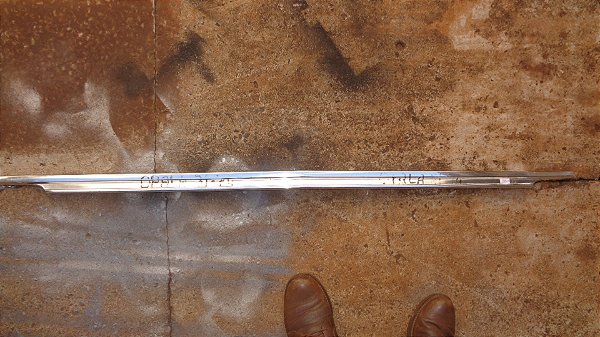 Opala 71_74 - Friso Bigode Inferior Da Grade Original Novo