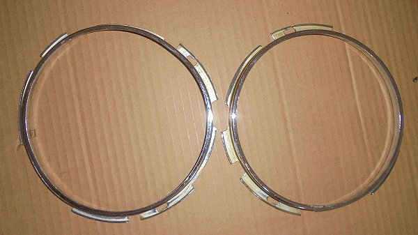 Karmann Ghia - Par Aro Interno Do Farol Novo Original + par aro externo